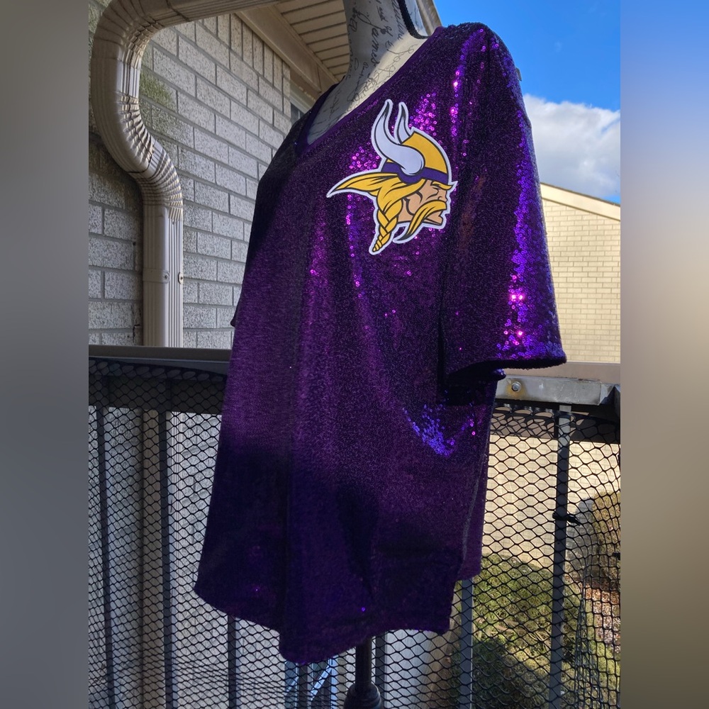 NFL Minnesota Vikings Purple Sequins Sparkle Football Jersey Viking Patch NEW - Picture 3 of 17